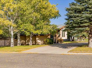 1201 Cedar Ln, Cody, WY 82414