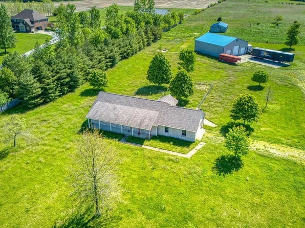 813 S 400 W, Bargersville, IN 46106