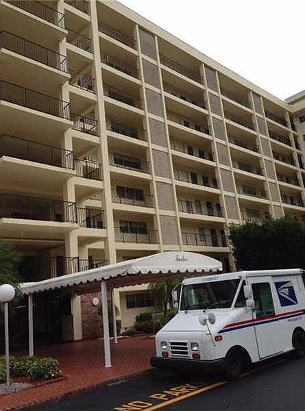 1st image of 3250 N Palm Aire Dr