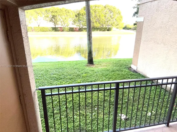 160 SW 117th Ter #6104, Hollywood, FL 33025