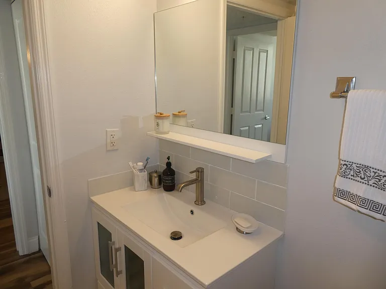 600 S Dixie Hwy #752 — Photo 15