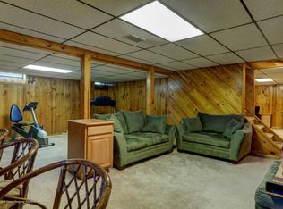 4 1st Ave, Monroe Township, NJ 08831