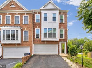 3405 Governors Crest Ct, Alexandria, VA 22310