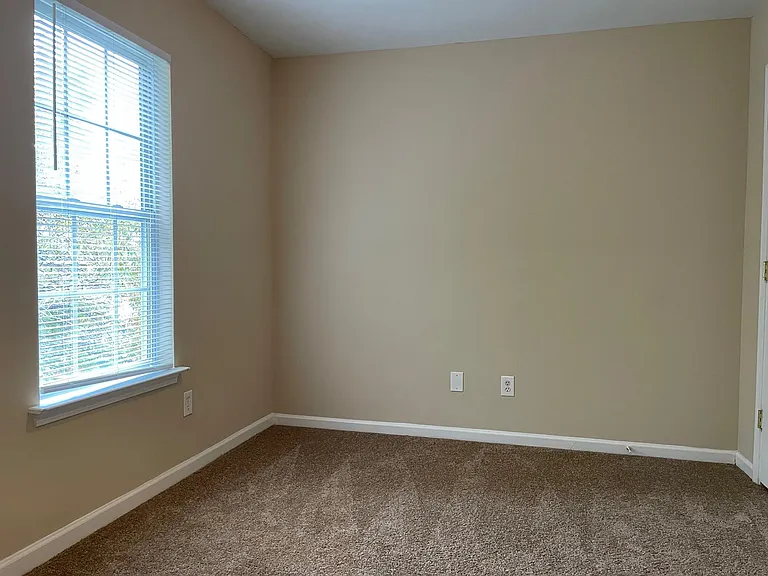 Bedroom 2 (upper)