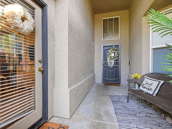 3rd image of 1635 E La Vida Court