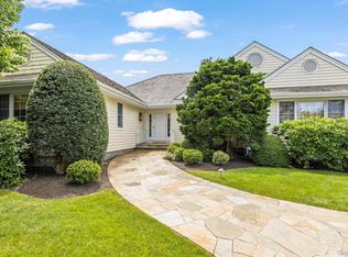 32 Cobblefield Ln, Southampton, NY 11968