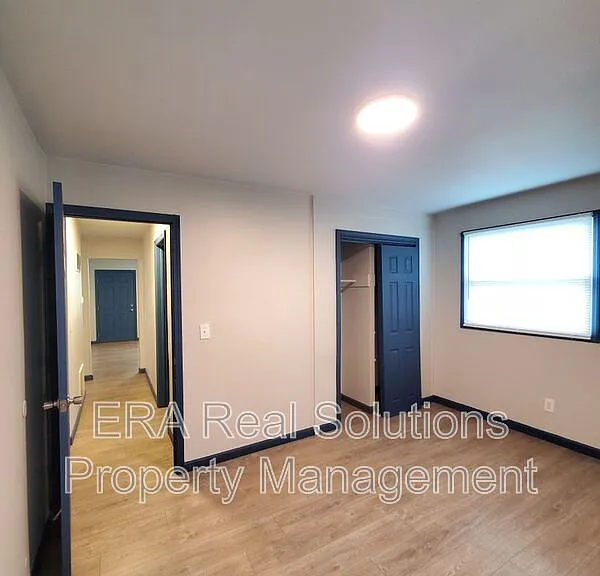 1038 14th Ave — Photo 20