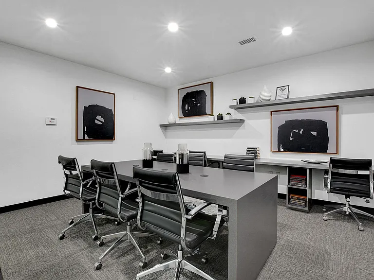 Evoq Apartment Homes — Photo 7