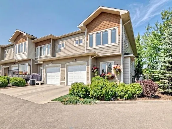 12 NW Cougar Ridge Lndg SW, Calgary, AB T3H 0X8