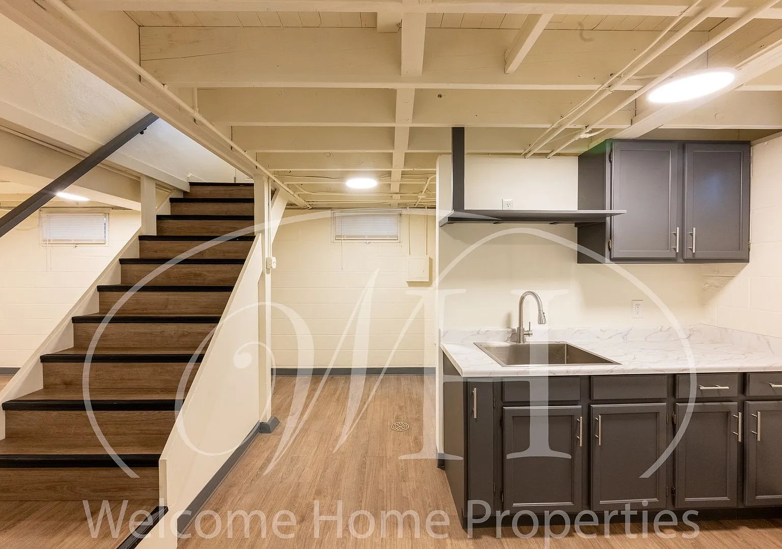 427 E Pine St — Photo 1