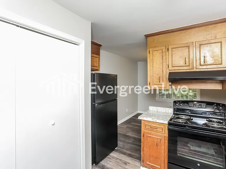 321 Gales River Rd — Photo 8