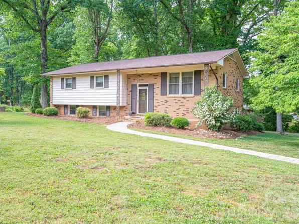 234 Suncrest Rd, Cherryville, NC 28021