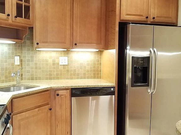 rennovated kitchen, upgraded appliances