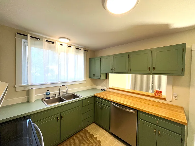 201 N American Ave — Photo 16