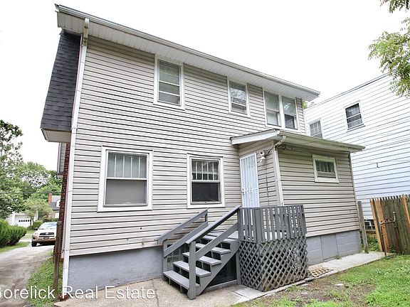 3rd image of 1372 S Belvoir Blvd