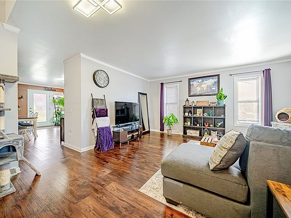 5th image of 312 S 6th St