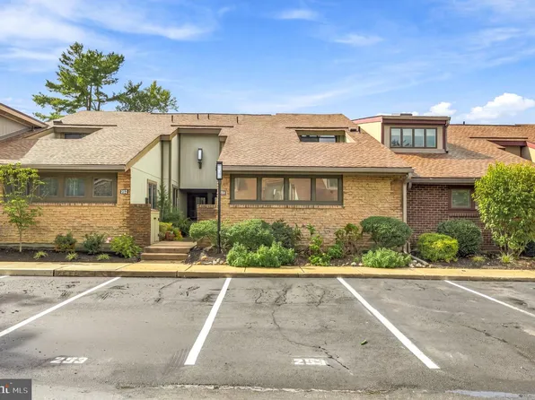 253 Uxbridge Dr, Cherry Hill, NJ 08034