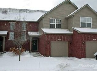 5947 High Point Ct, Brighton, MI 48116