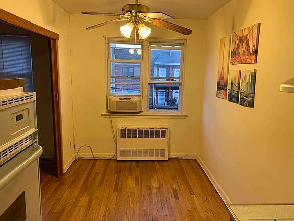 3rd image of 35-24 32nd St #3L