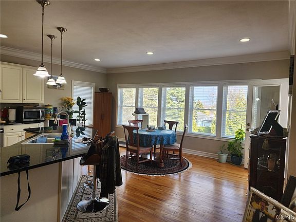 5th image of 4560 Providence Rd