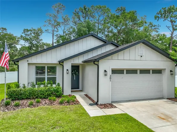 301 4TH STREET, GENEVA, FL 32732