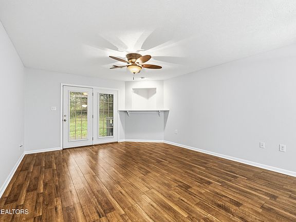 4th image of 7315 Windtree Oaks Way