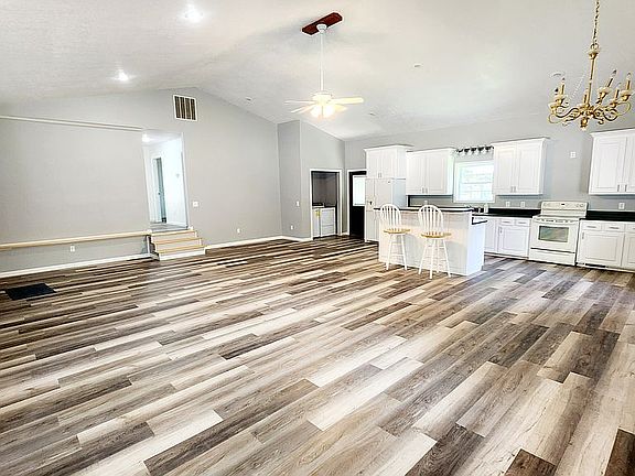 5th image of 808 County Road 468
