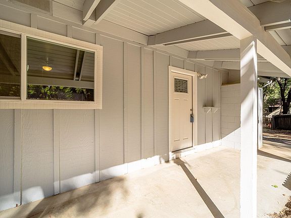 3rd image of 16759 Woodside Way