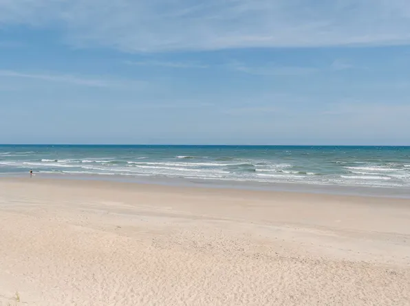 804 N Topsail Dr #F, Surf City, NC 28445