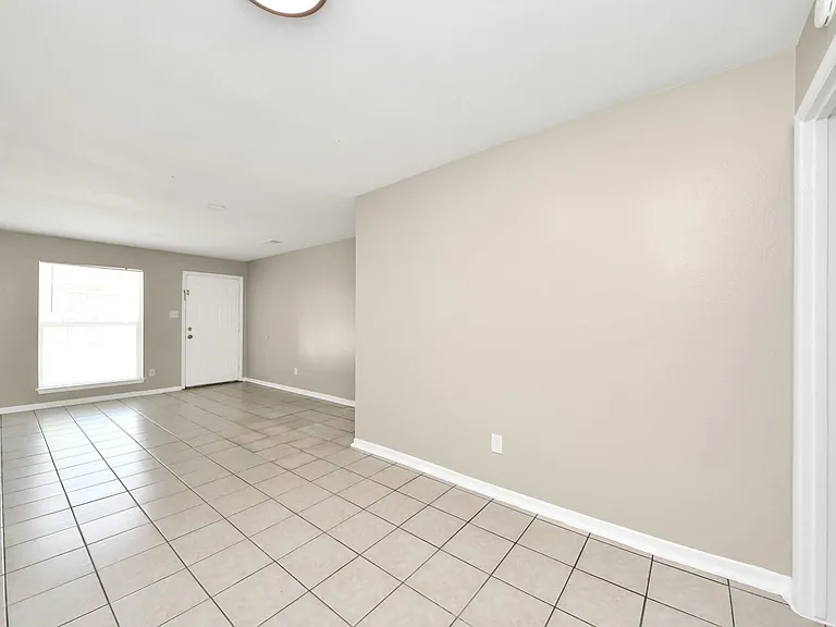 1736 Crestdale Dr #8 — Photo 6