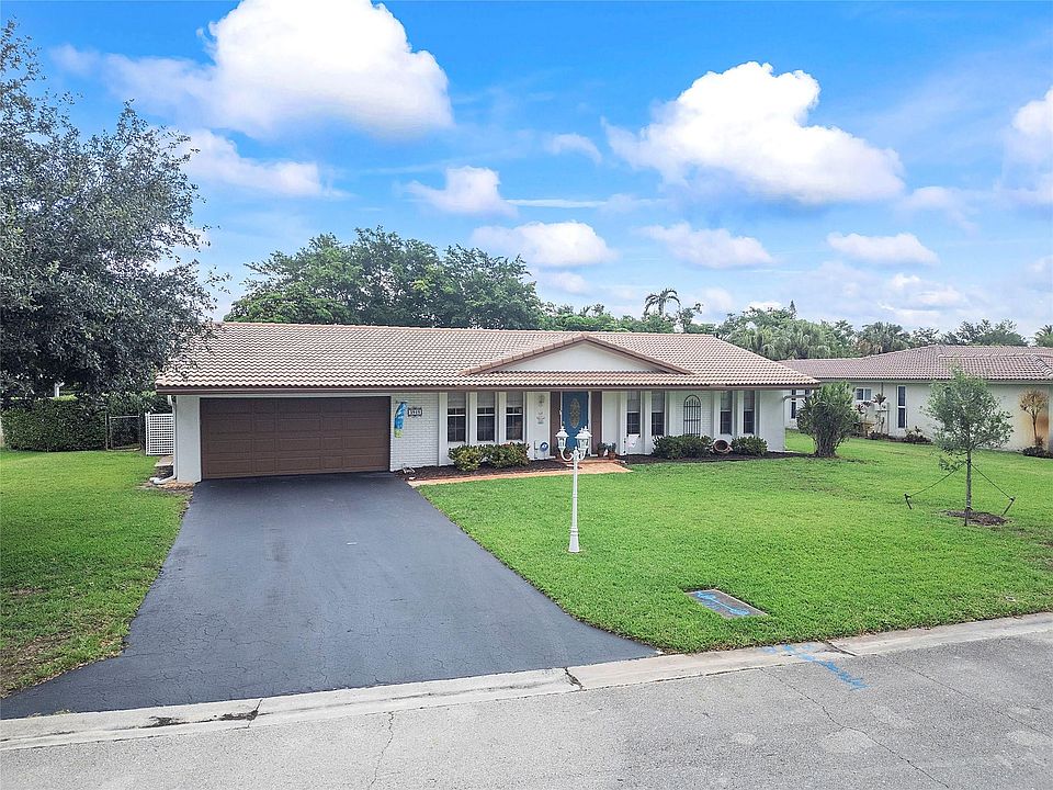 1st image of 3915 NW 106th Drive
