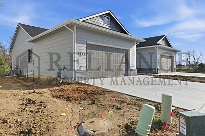 4th image of 5301 N Pinecrest St