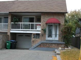 2500 Cobbinshaw Cir, Mississauga, ON L5N2G3