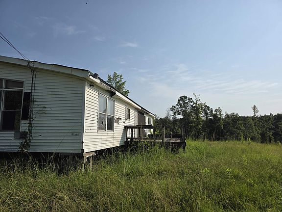 3rd image of 823 Crabapple Ln