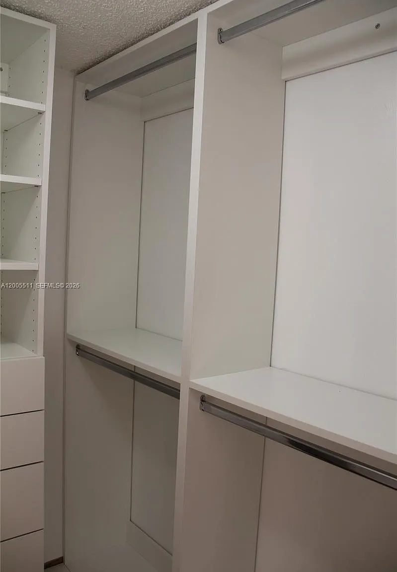 Horizons West Condo #8 — Photo 4