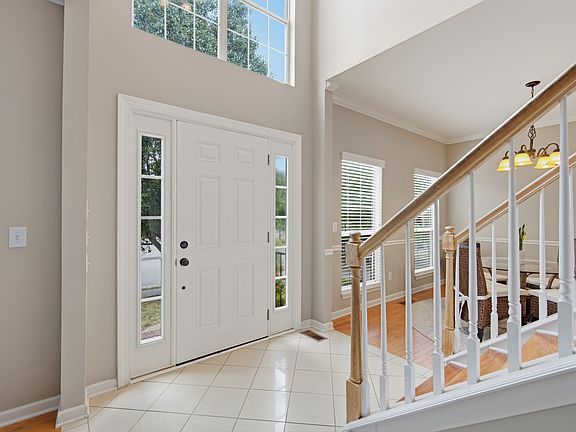4th image of 7020 Meadow Ridge Cir