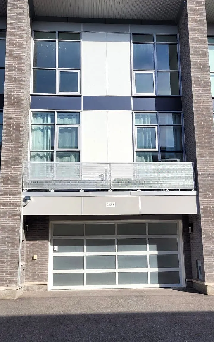 3 bed, $4,900 — Photo 3