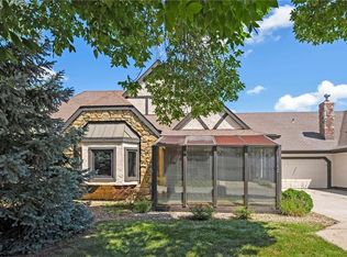 2742 Chipperfield Rd, Lawrence, KS 66047