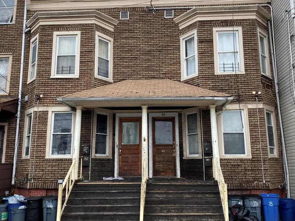 48 Gordon St, Staten Island, NY 10304