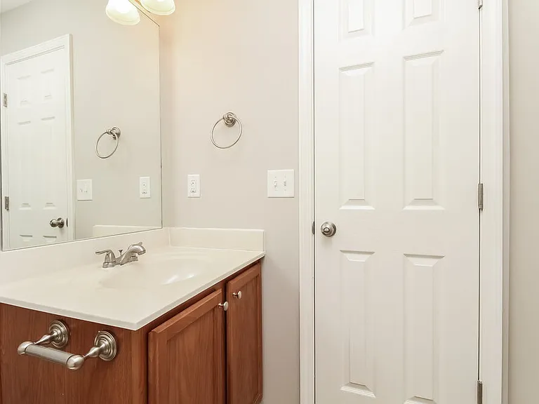 233 Campfire Dr — Photo 14
