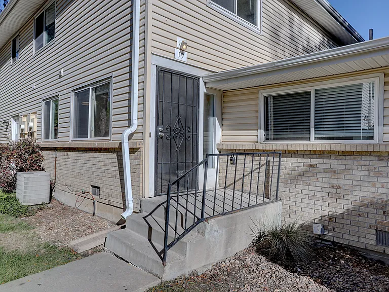 9005 E Lehigh Ave #19 — Photo 2