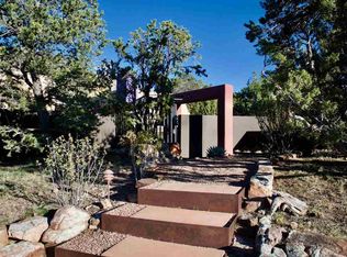 76 Calimo Cir, Santa Fe, NM 87505