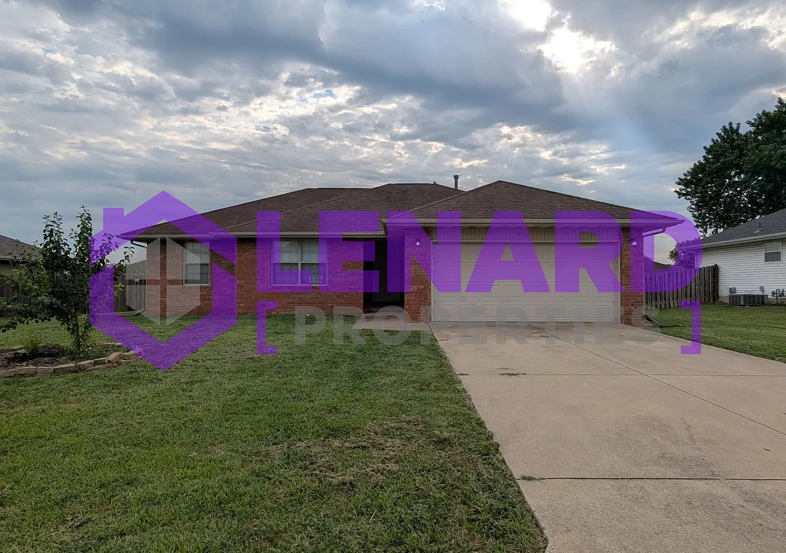Spacious 3 Bedroom Home! — Photo 1