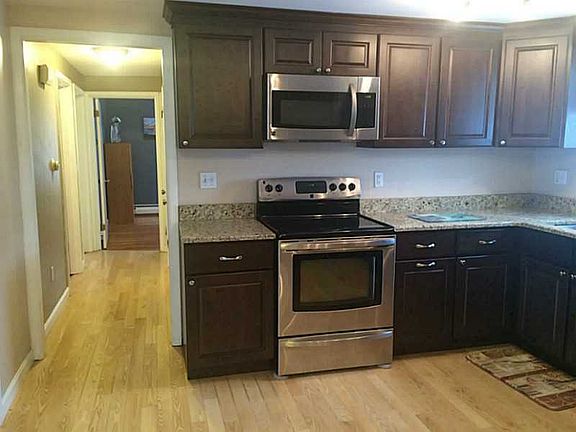 2nd image of 15 Sweet Fern Dr
