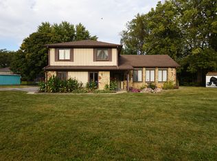 7490 W Sacramento Dr, Greenfield, IN 46140