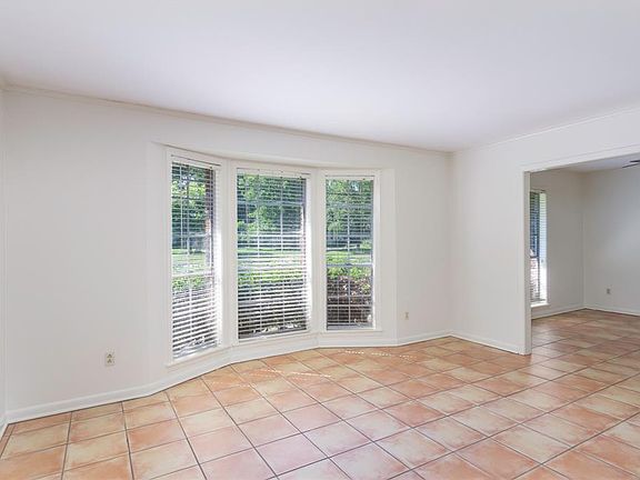 2nd image of 334 Albany Ave