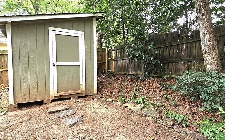 1007 Edie Ave SE — Photo 10