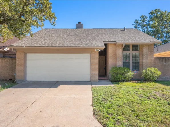 2003 Elvenking Ct, Bryan, TX 77807