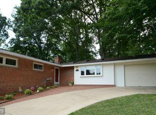 10104 Capeway Ct, Fairfax, VA 22030