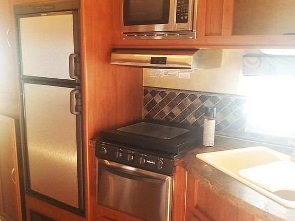 2nd image of 218 W Carson St Space 7